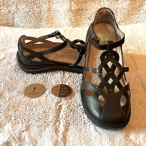 Jambu Adventure Designs: Spain